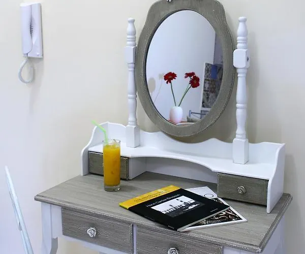 Niriides Apartahotel