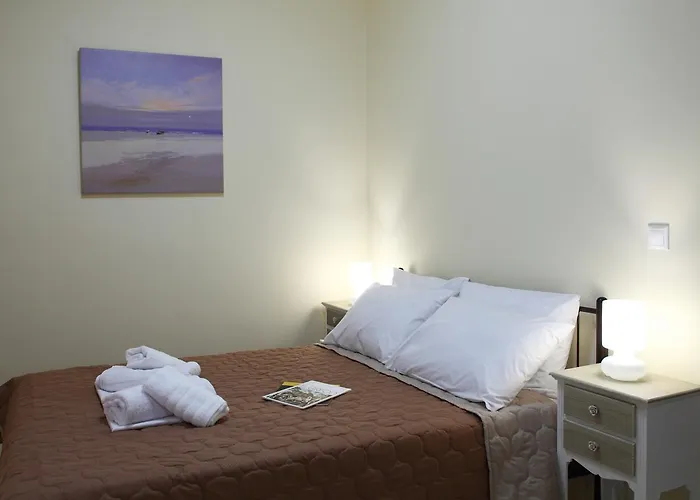 Apartahotel Niriides 3*