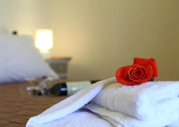 Apartahotel Niriides 3*