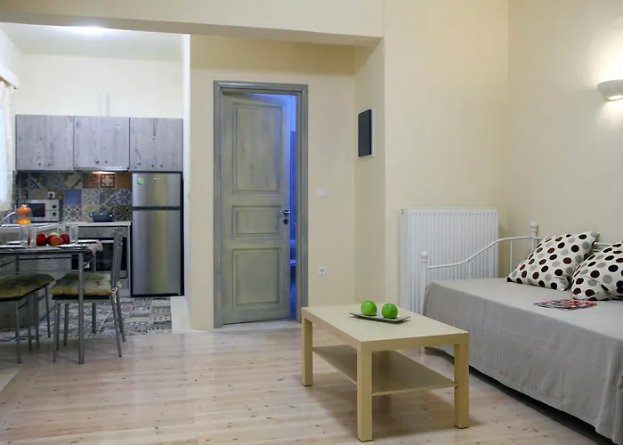 Apartahotel Niriides 3*