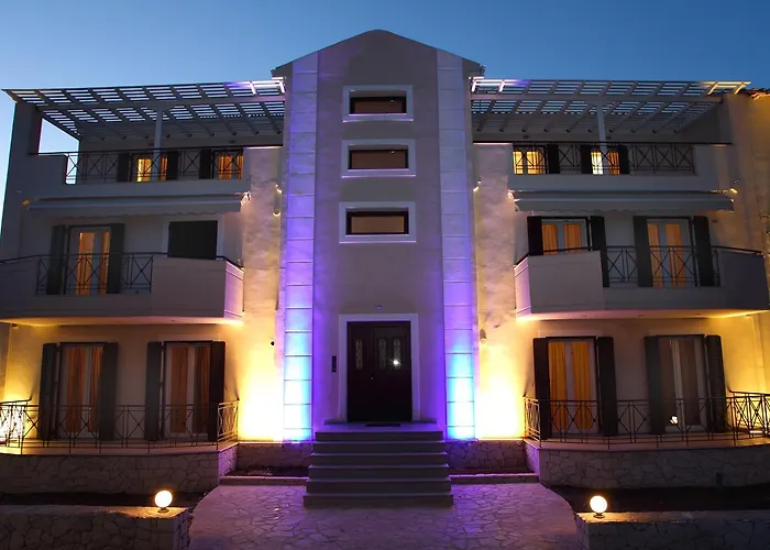 Apartahotel Niriides 3*